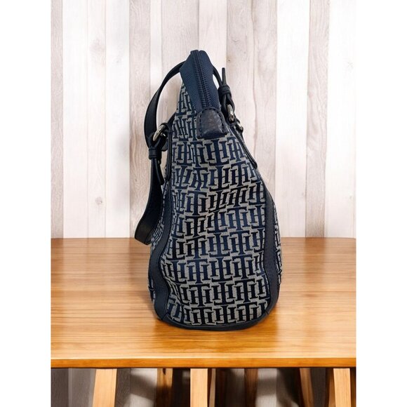 Tommy Hilfiger Large Monogram Shoulder Tote Bag - Picture 2 of 16